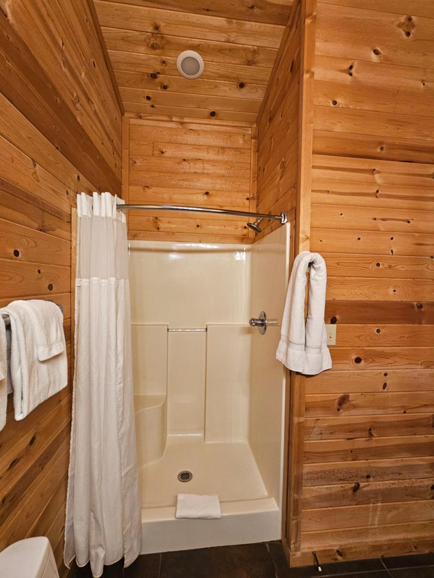 5 Min To Beaver Lake-King Bed-Fire Pit-Jetted Tub #3 Eureka Springs Buitenkant foto
